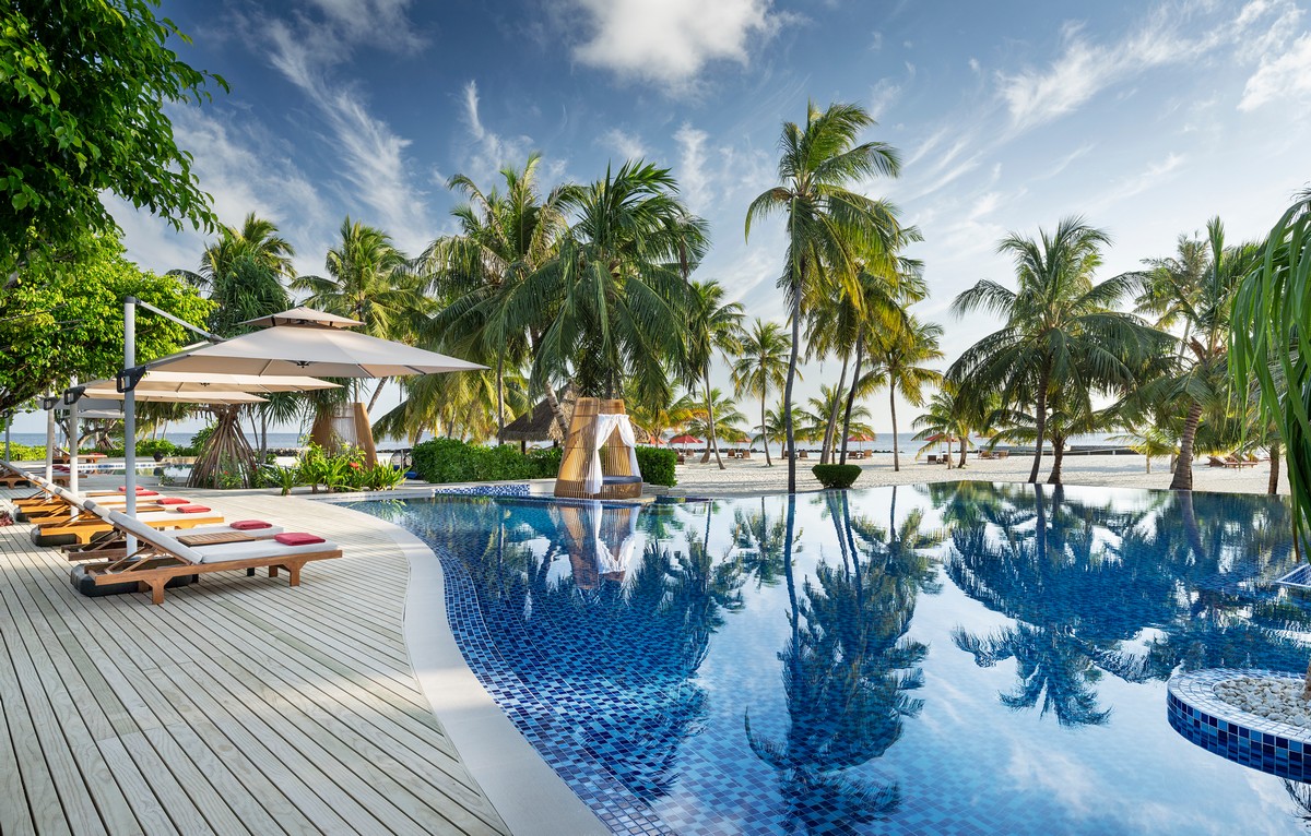 Urlaub mit Kindern auf den Malediven: Dhigali Pool (c) Dhigali Maldives Urlaub mit Kindern auf den Malediven: Dhigali Pool (c) Dhigali Maldives