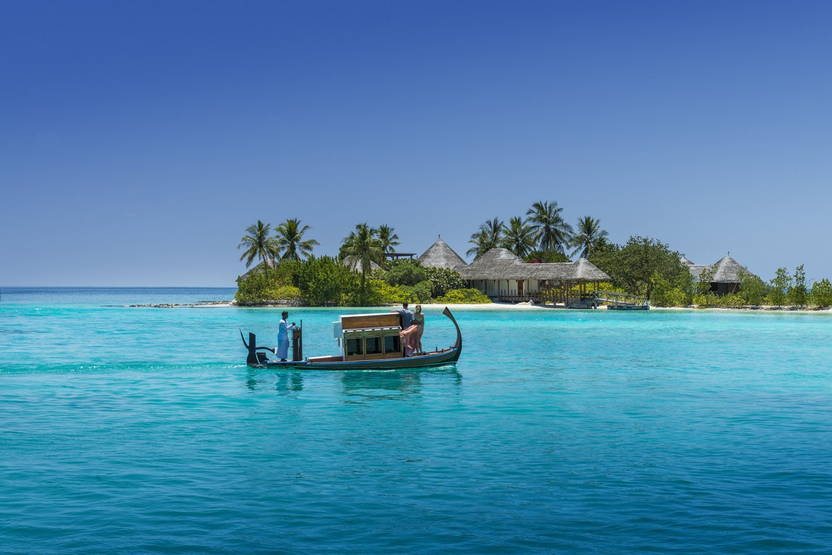 Urlaub mit Kindern auf den Malediven: Four Seasons Kuda Huraa Boot Shuttle zum The Island Spa - Bild von Ken Seet Urlaub mit Kindern auf den Malediven: Four Seasons Kuda Huraa Boot Shuttle zum The Island Spa - Bild von Ken Seet
