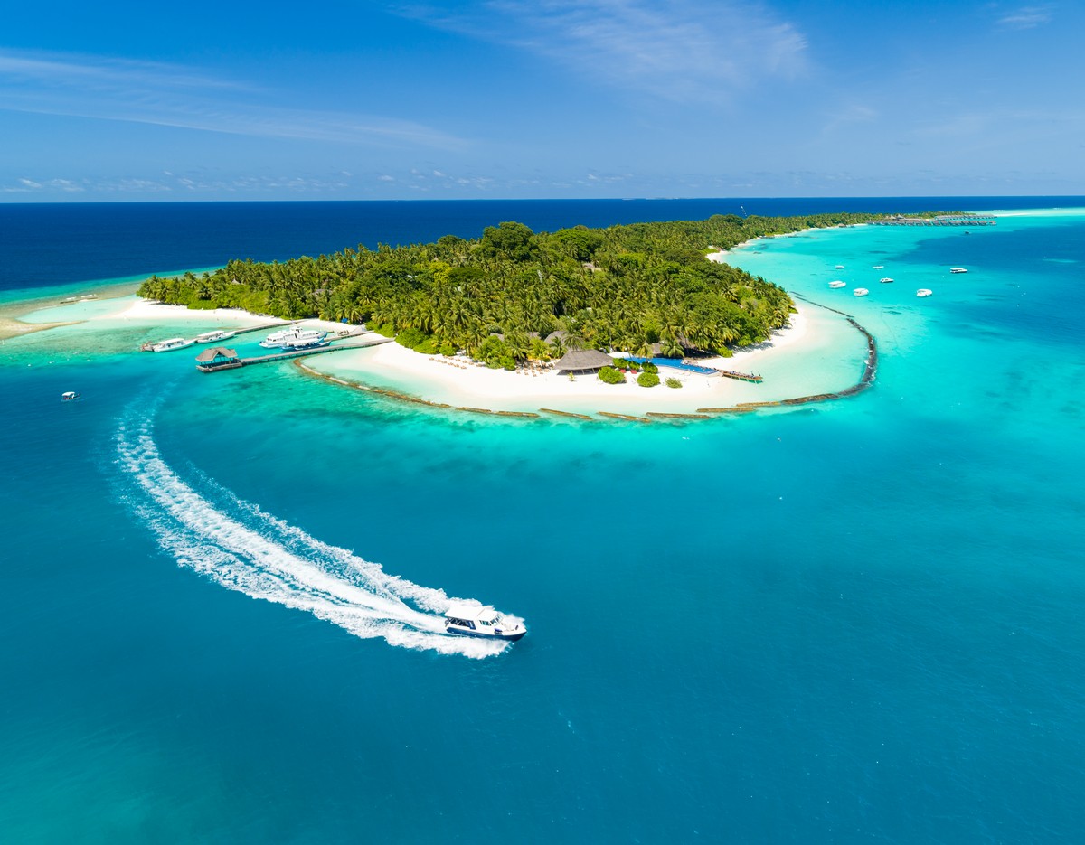 Familienurlaub auf den Malediven: Kuramathi von oben - Kuramathi Maldives Familienurlaub auf den Malediven: Kuramathi von oben - Kuramathi Maldives