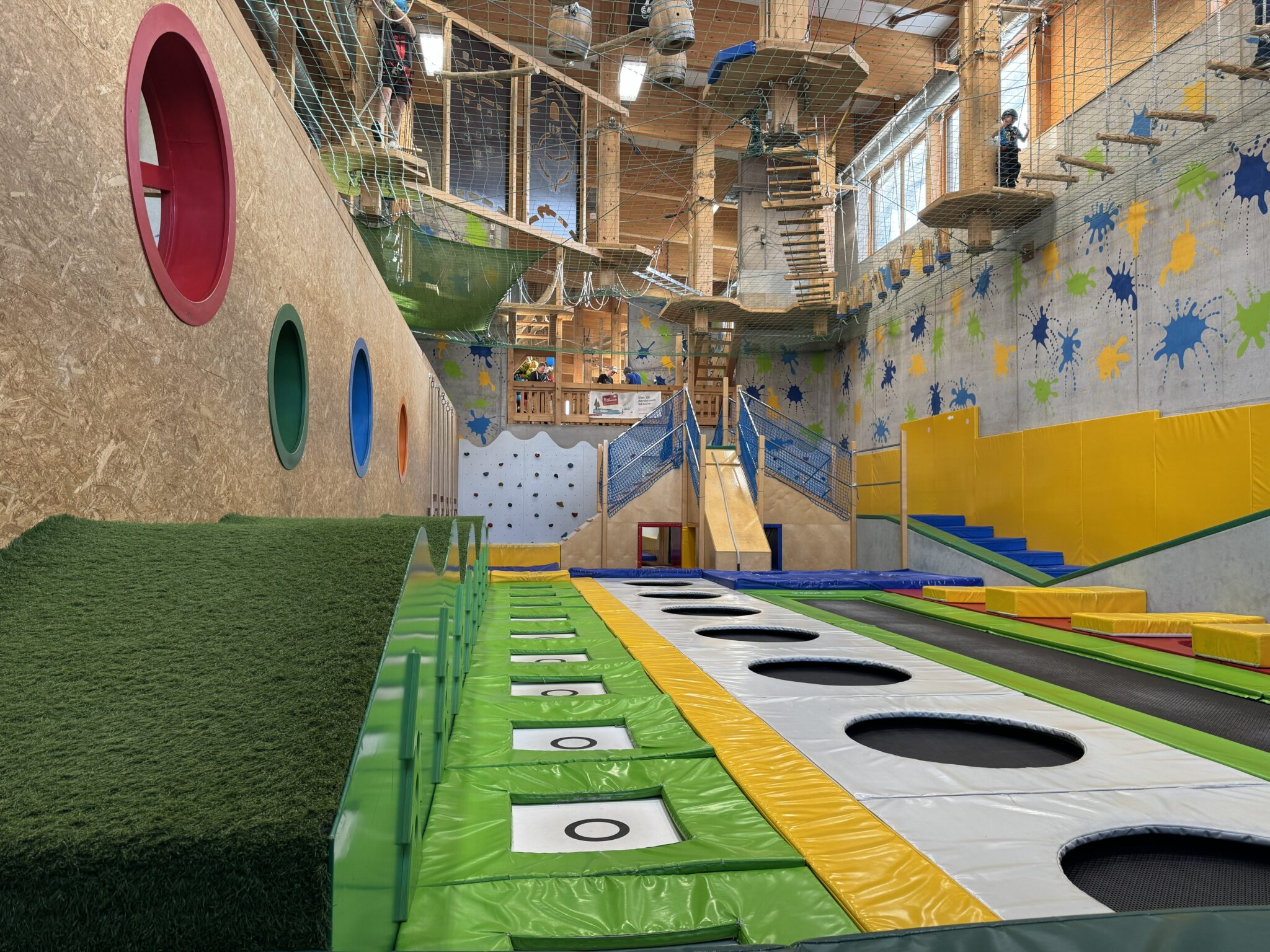 Fundorena am Feldberg – große Indoor-Spielhalle direkt neben dem Hotel.